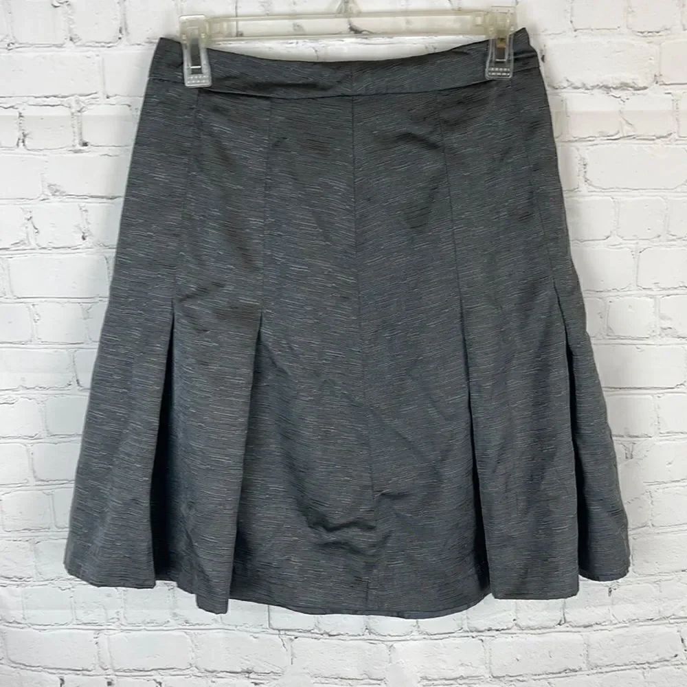 H&M Pleated Lined Gray Skirt
